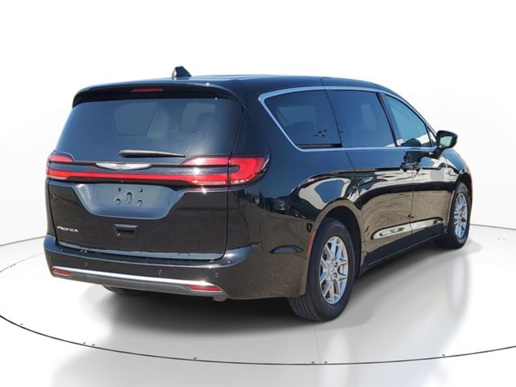 Used 2024 Chrysler Pacifica Touring L Van Passenger Van