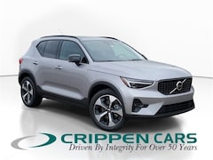 2026 Volvo XC40 B5 Plus SUV