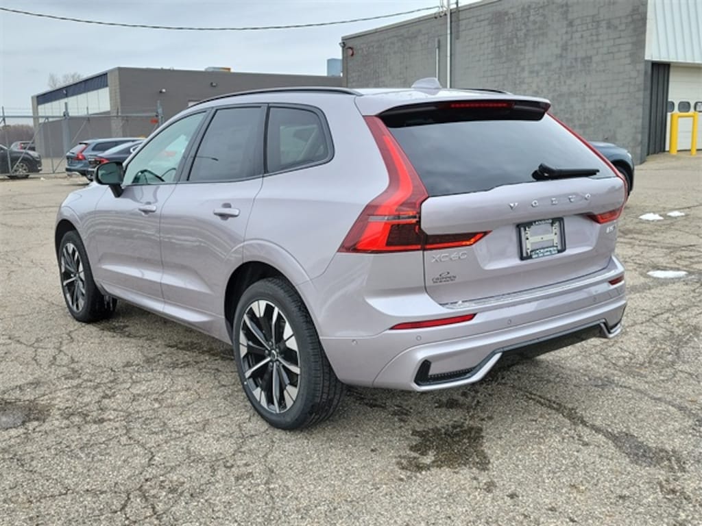 New 2026 Volvo XC60 B5 Plus SUV