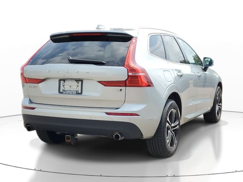 Used 2018 Volvo XC60 T6 AWD Momentum SUV