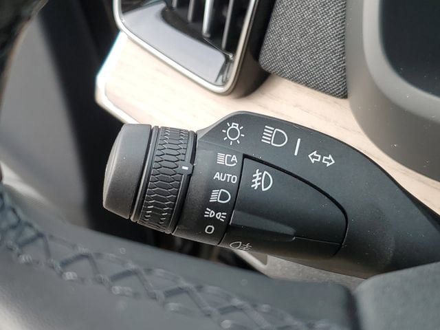 2026 Volvo XC90 Plus - Photo 11