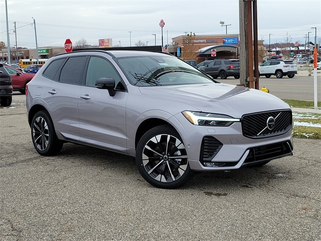 2026 Volvo XC60 Plus's photo