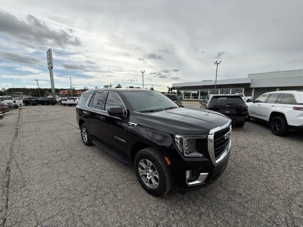 Used 2023 GMC Yukon SLE SUV