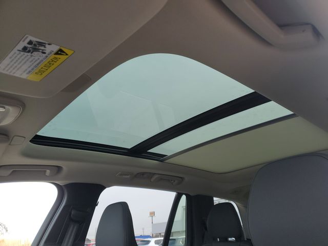 2026 Volvo XC90 Plus - Photo 6