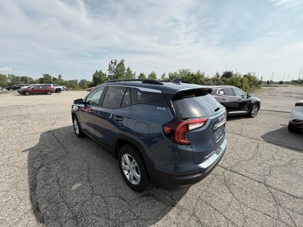Used 2024 GMC Terrain SLE SUV