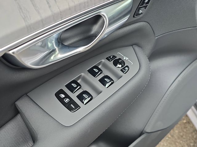 2026 Volvo XC90 Ultra - Photo 21