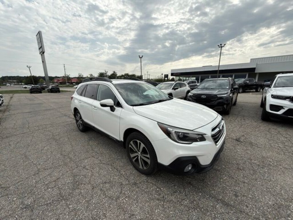 Used 2018 Subaru Outback 2.5i Limited SUV