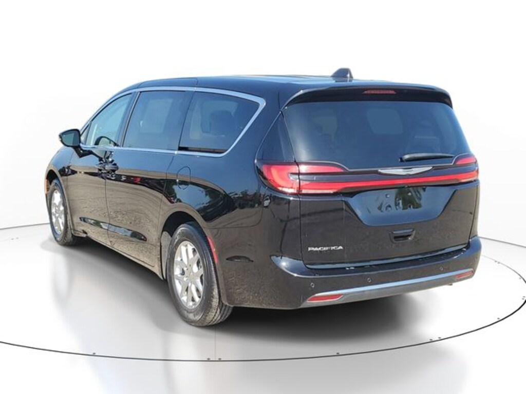 Used 2024 Chrysler Pacifica Touring L Van Passenger Van