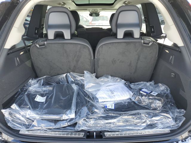 2026 Volvo XC90 Plus - Photo 31