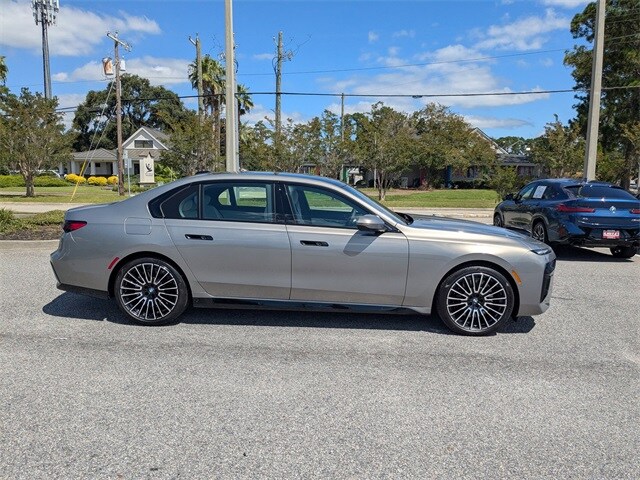 2026 Bmw 740i photo 3