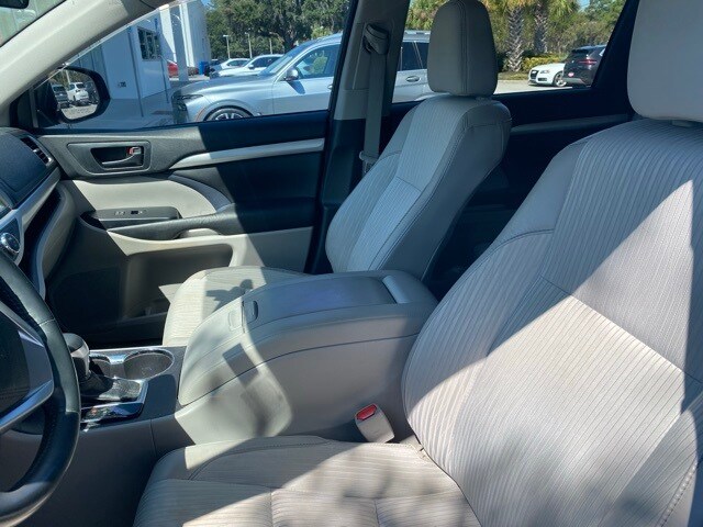 2015 Toyota Highlander Base Hybrid photo 4