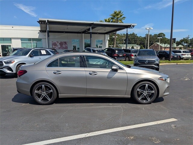 2019 Mercedes Benz A 220 photo 3