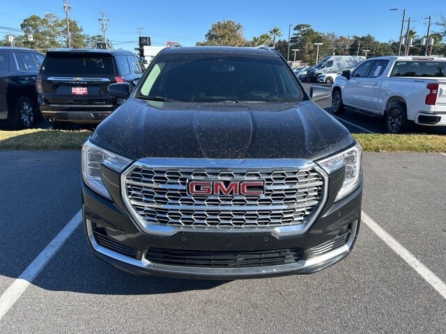 2022 Gmc Terrain Denali photo 2