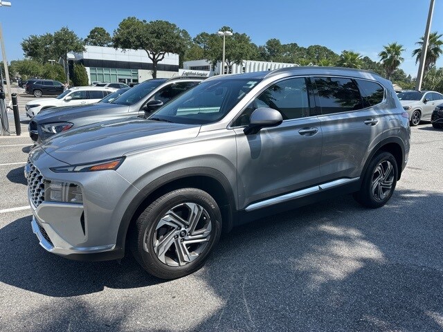 2022 Hyundai Santa Fe SEL photo 2