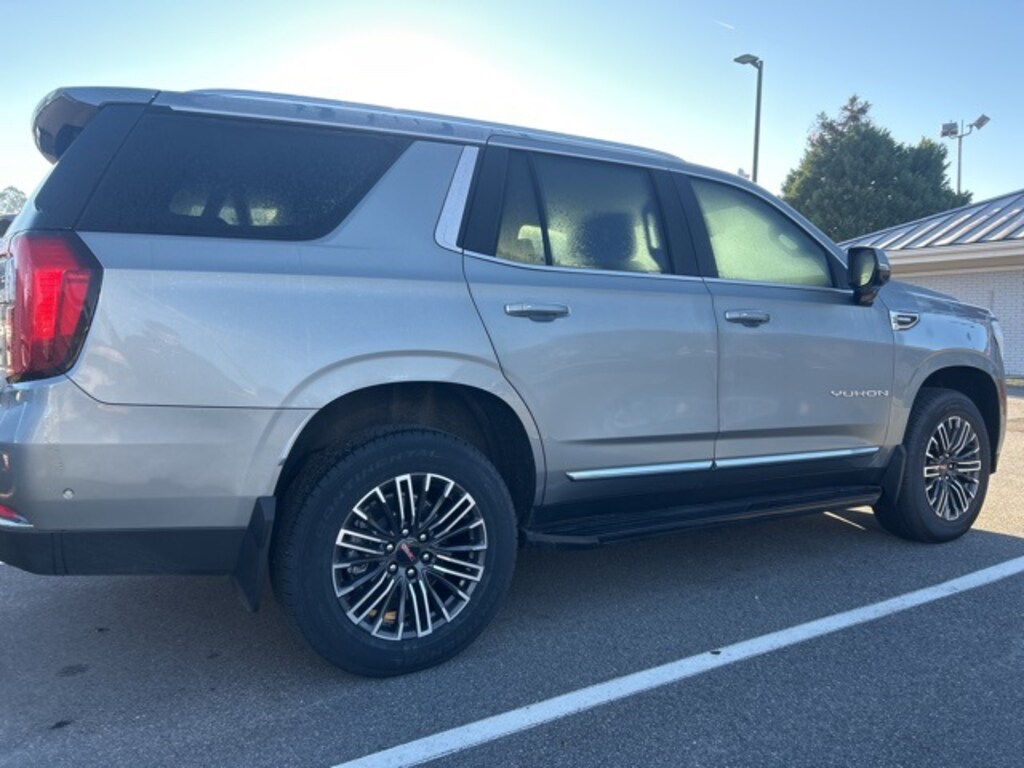 Used 2025 GMC Yukon Elevation SUV
