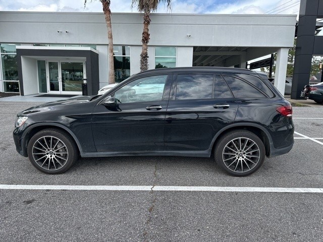 2022 Mercedes Benz GLC 300 photo 4