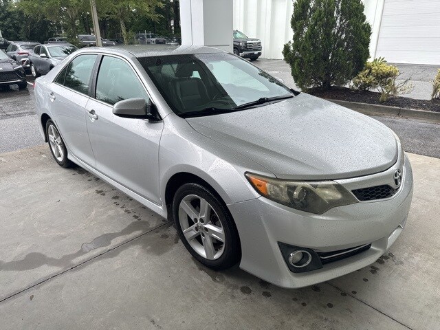 2014 Toyota Camry L photo 3