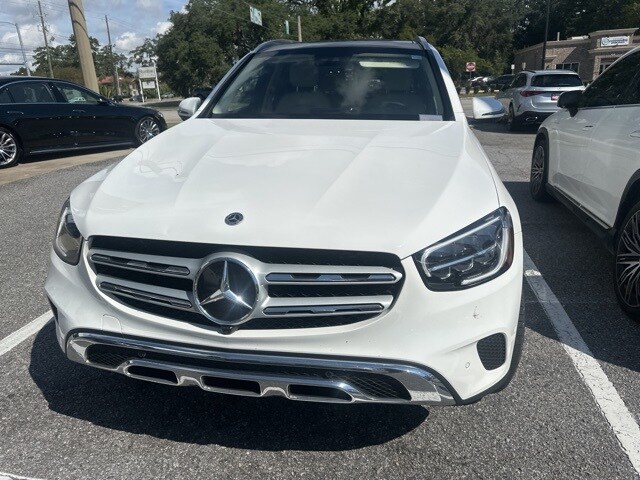 2022 Mercedes Benz GLC 300 photo 3
