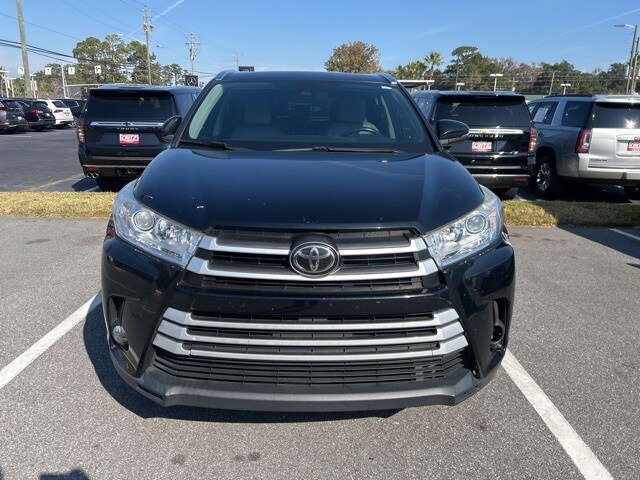2017 Toyota Highlander XLE photo 3