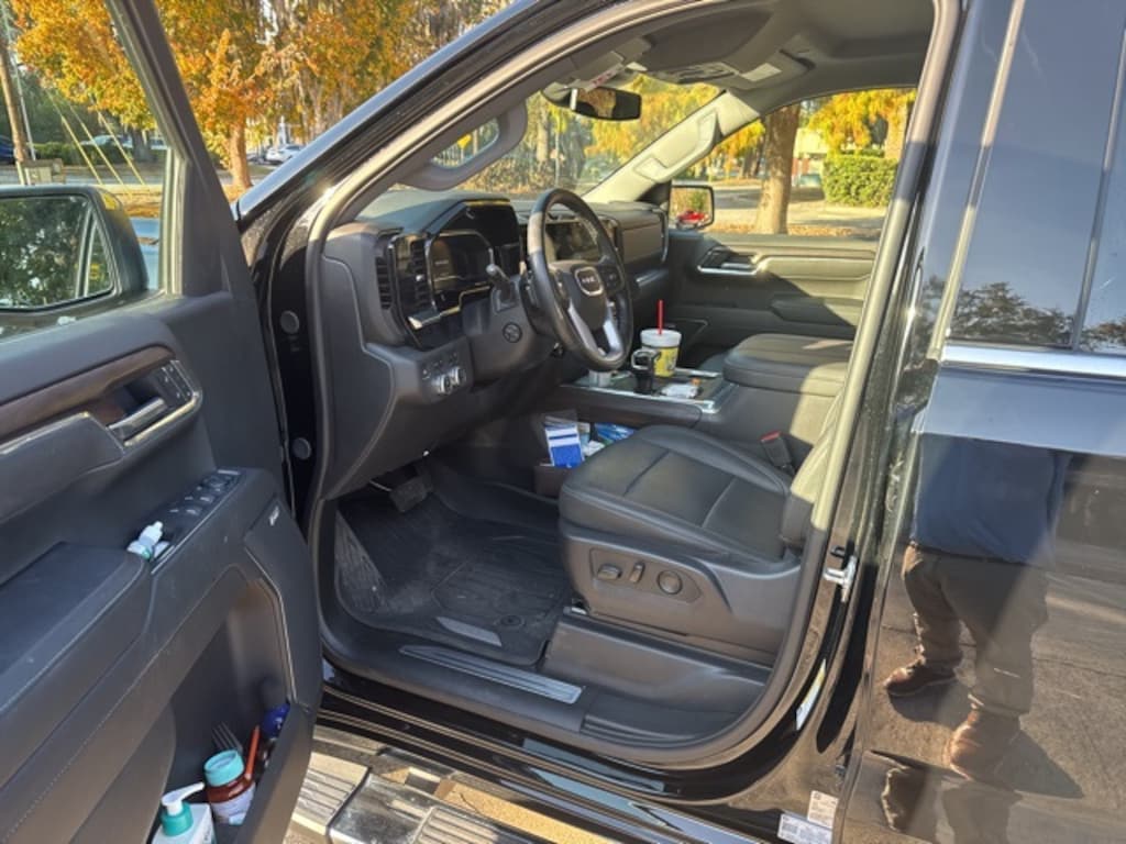 Used 2025 GMC Sierra 1500 SLT Truck Crew Cab