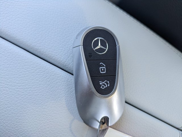 2026 Mercedes-Benz C-Class Sedan C 300 - Photo 29