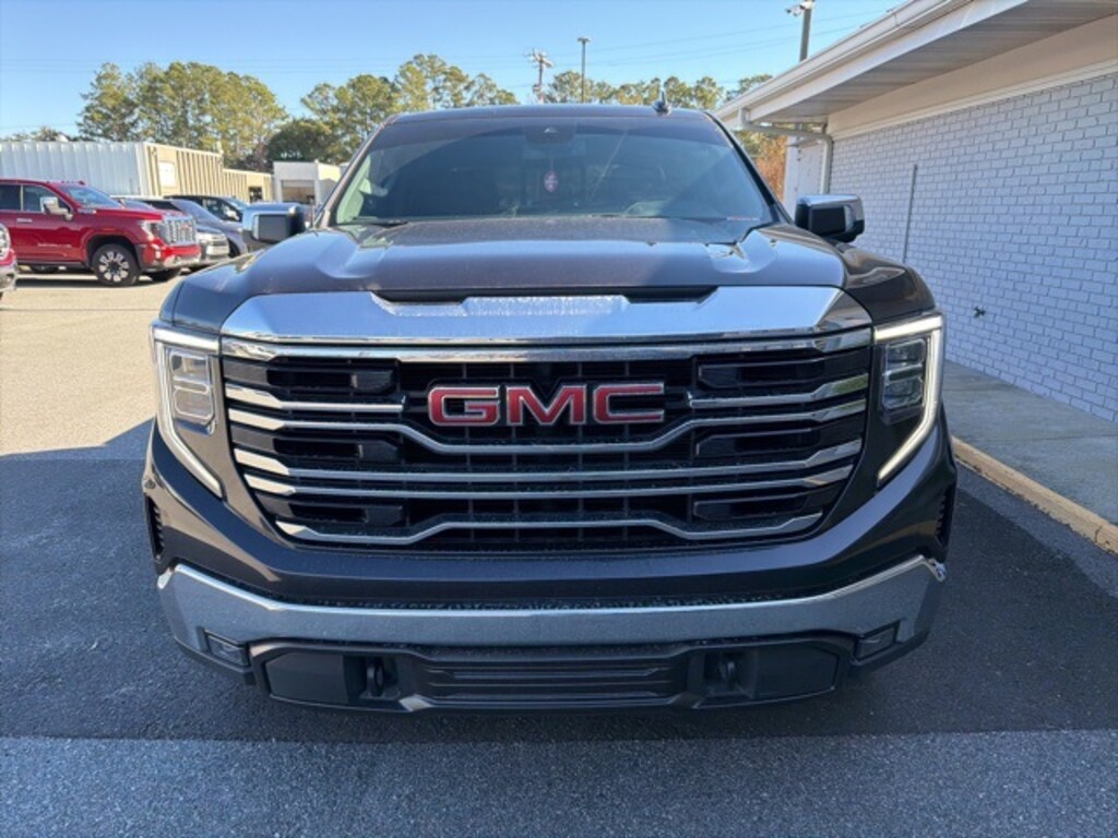Used 2023 GMC Sierra 1500 SLT Truck Crew Cab