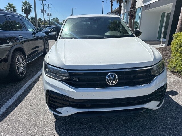 2022 Volkswagen Tiguan SE R-Line Black photo 4
