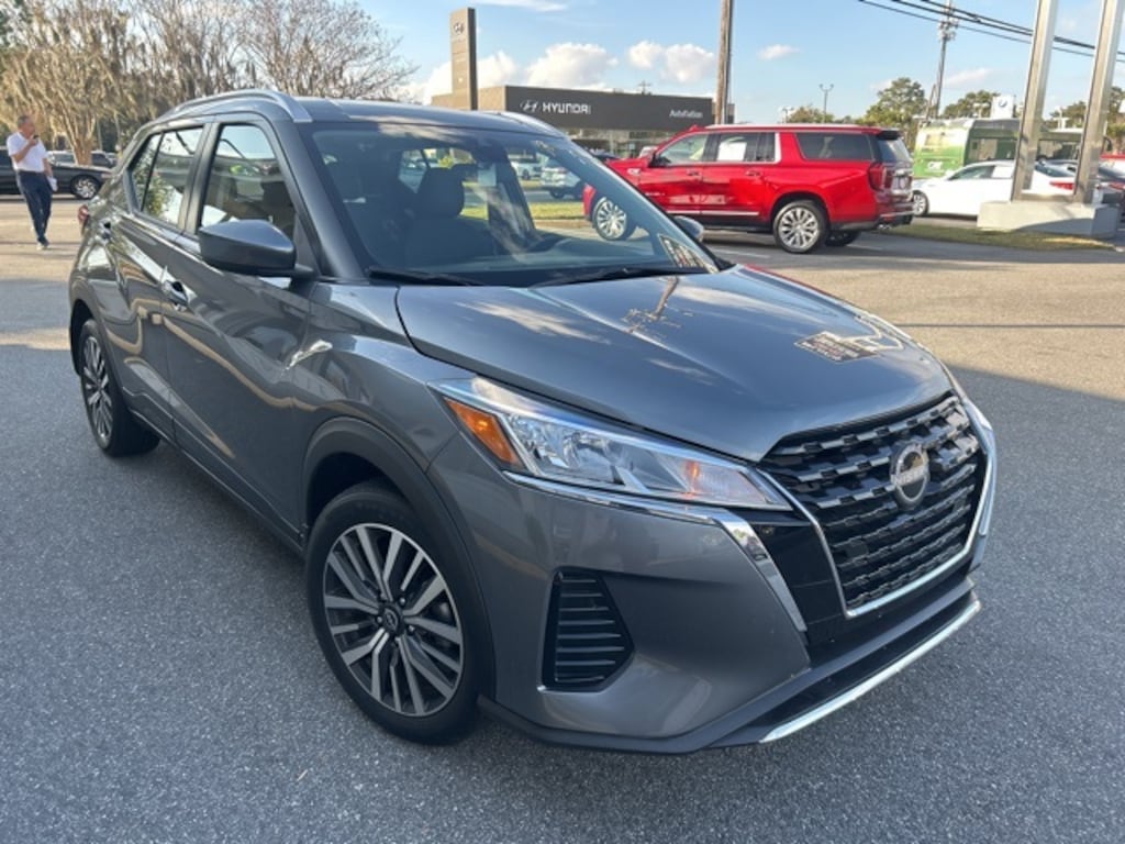 Used 2022 Nissan Kicks SV SUV