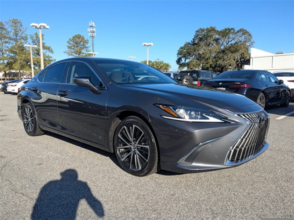 Used 2024 Lexus ES 350 Sedan