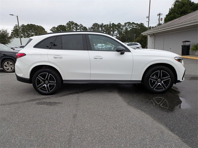 2025 Mercedes Benz GLC 300 4MATIC photo 2