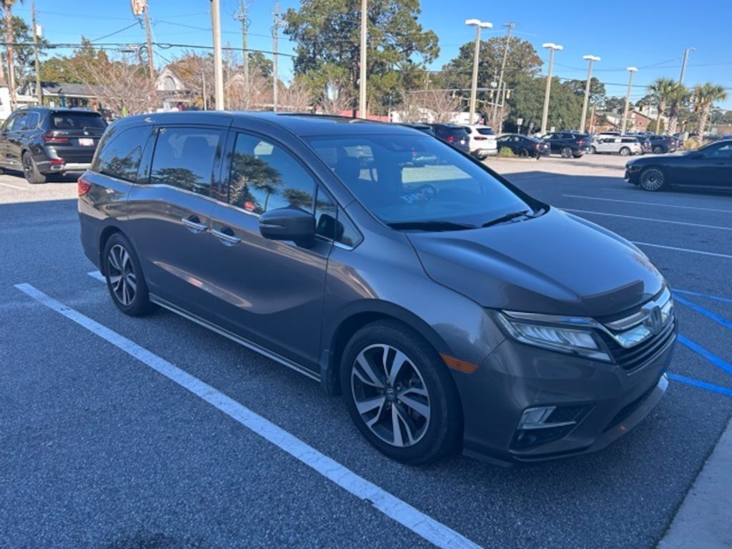 Used 2018 Honda Odyssey Elite Van