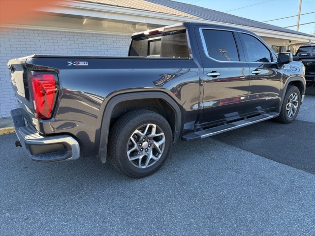 Used 2023 GMC Sierra 1500 SLT Truck Crew Cab