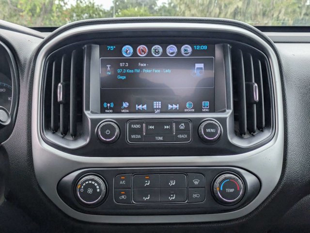 2018 Chevrolet Colorado LT - Photo 18