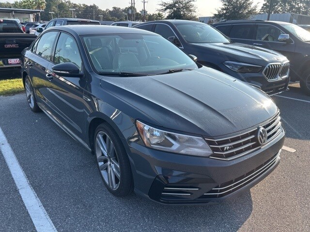 2018 Volkswagen Passat 2.0T S photo 2