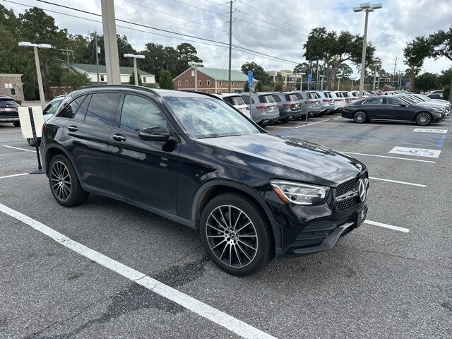 2022 Mercedes Benz GLC 300 photo 3