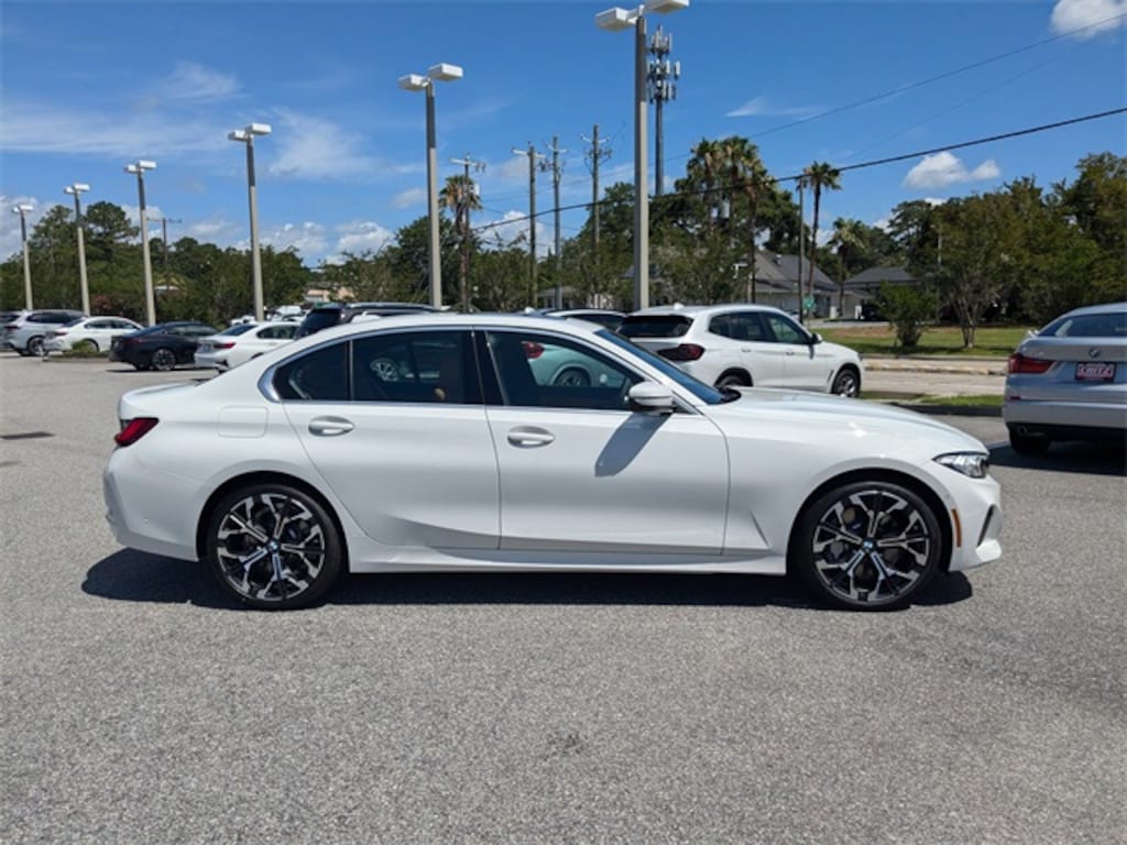 New 2025 BMW 3 Series 330i Sedan