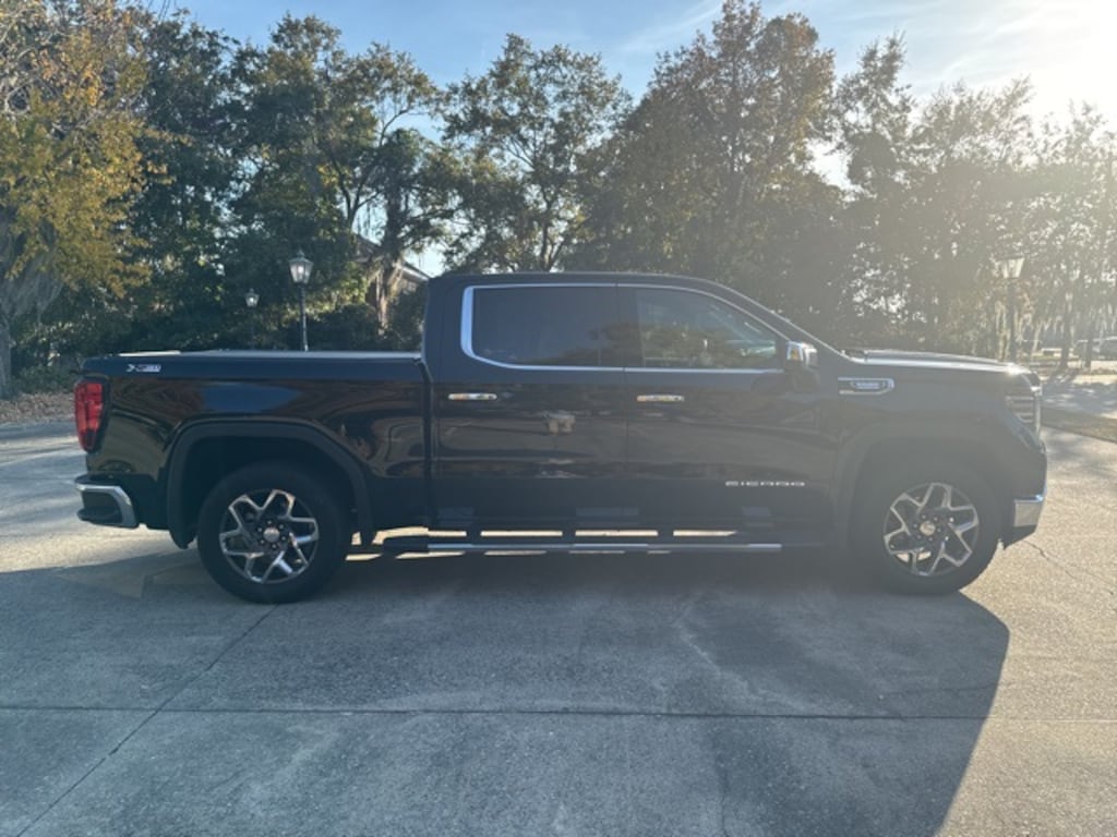 Used 2025 GMC Sierra 1500 SLT Truck Crew Cab