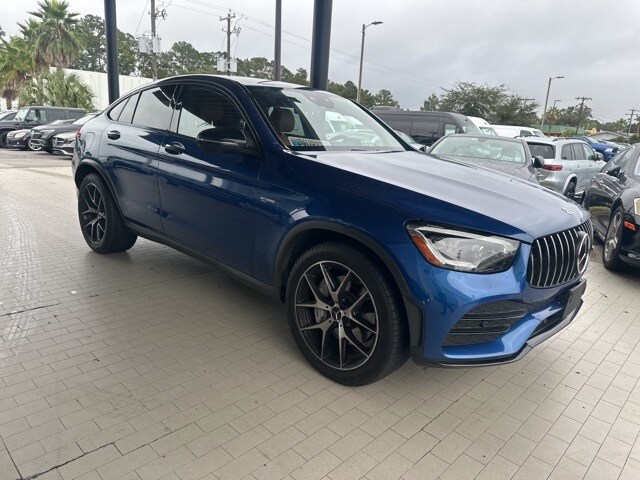2022 Mercedes Benz GLC 43 photo 2