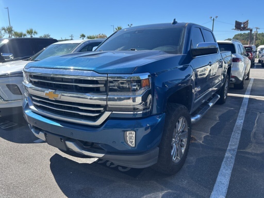 Used 2017 Chevrolet Silverado 1500 High Country Truck Crew Cab