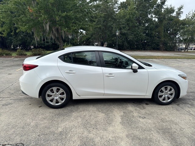 2018 Mazda Mazda3 Sport photo 3