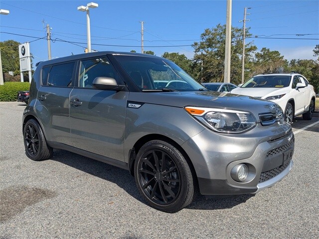 2017 Kia Soul Plus photo 2
