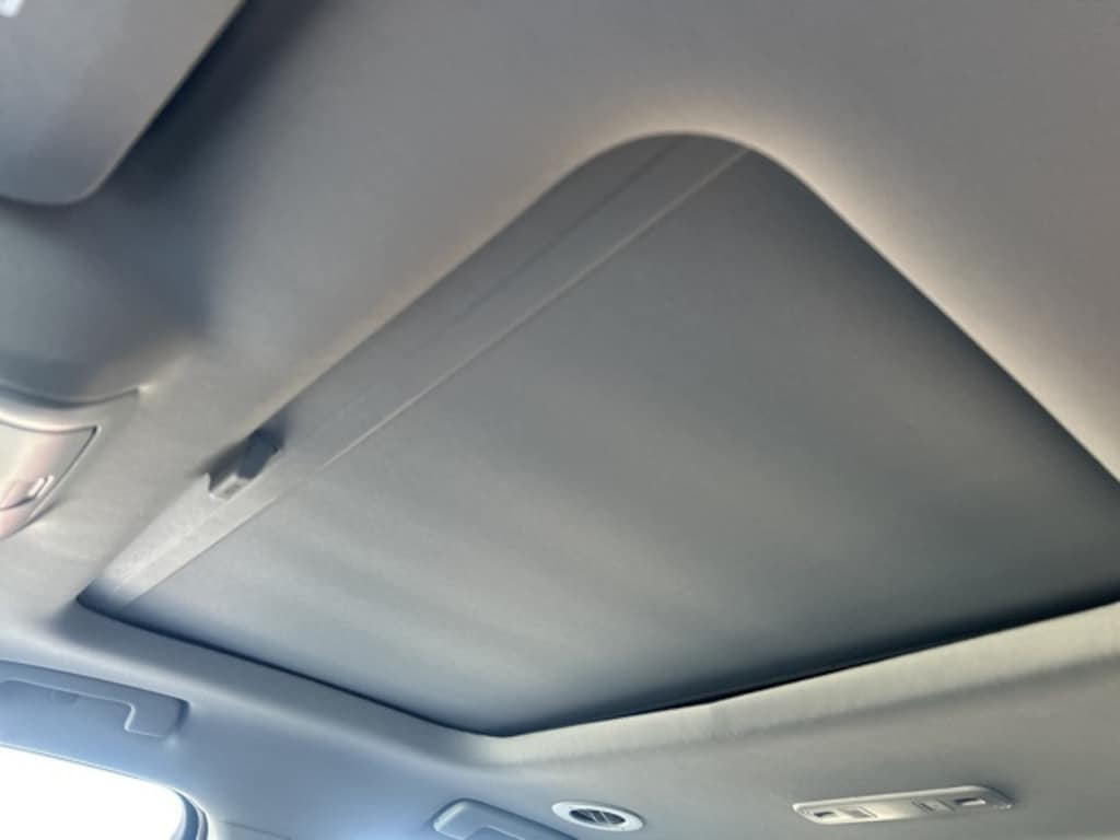 Used 2023 GMC Acadia SLT SUV