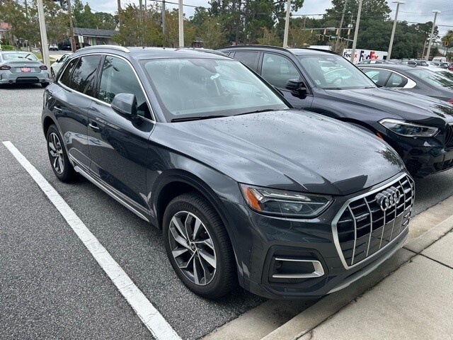2021 Audi Q5 45 Premium photo 2