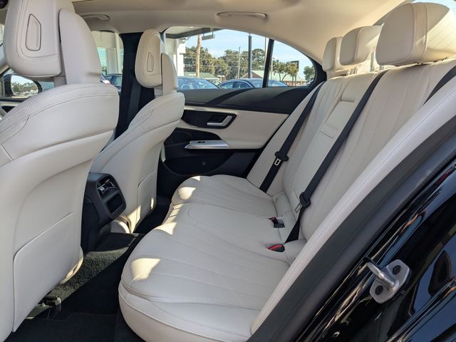 2025 Mercedes-Benz E-Class E350 - Photo 13
