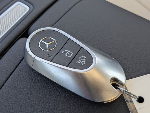 2025 Mercedes-Benz E-Class E350 - Photo 31