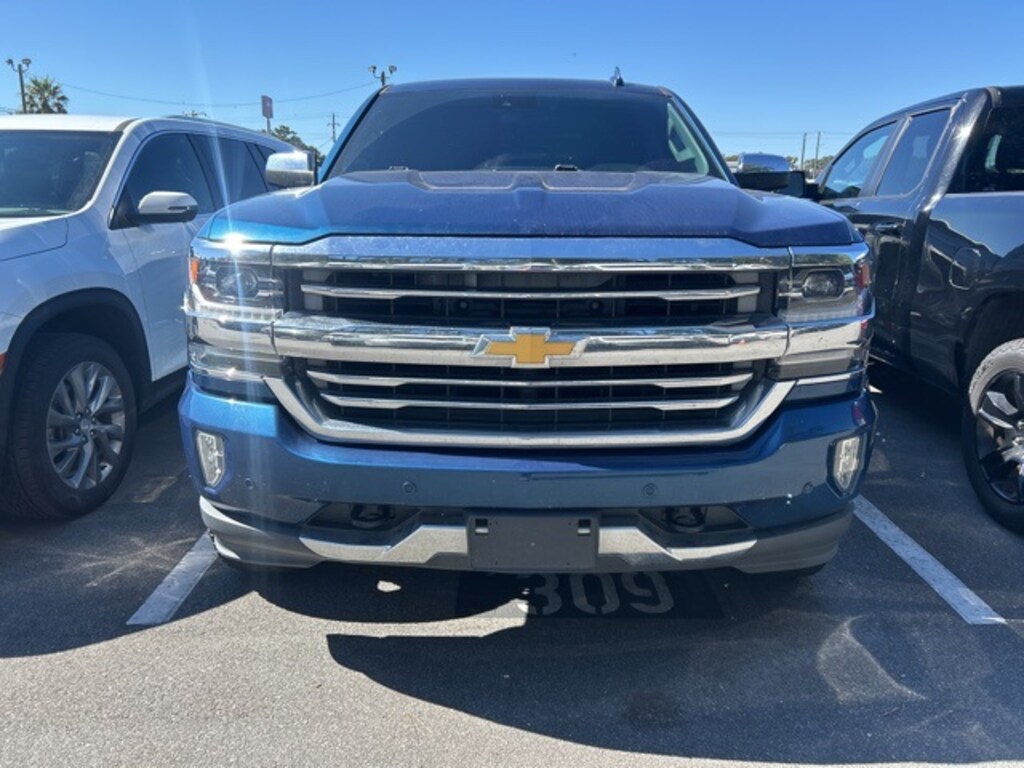 Used 2017 Chevrolet Silverado 1500 High Country Truck Crew Cab