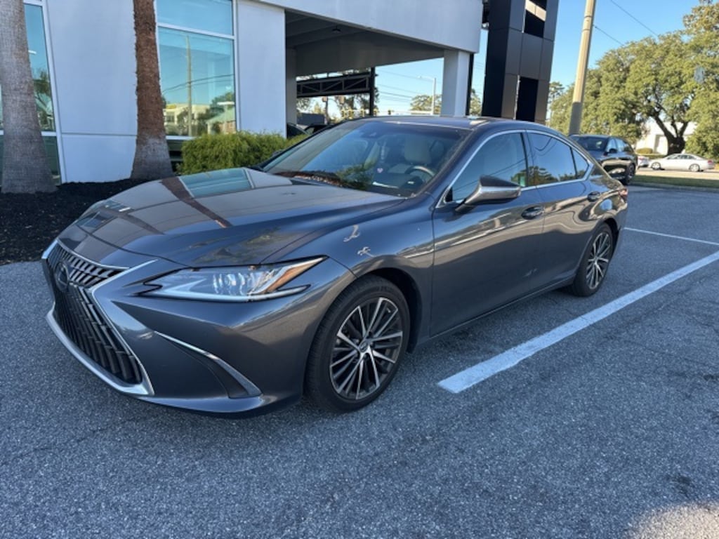 Used 2024 Lexus ES 350 Sedan
