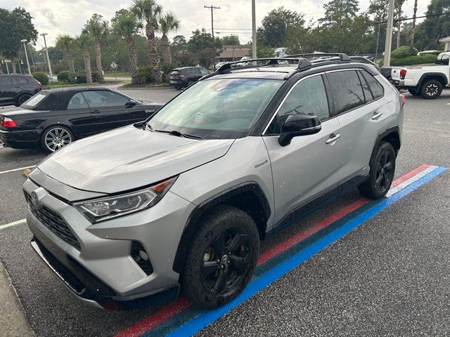2021 Toyota RAV4 XSE - Photo 6