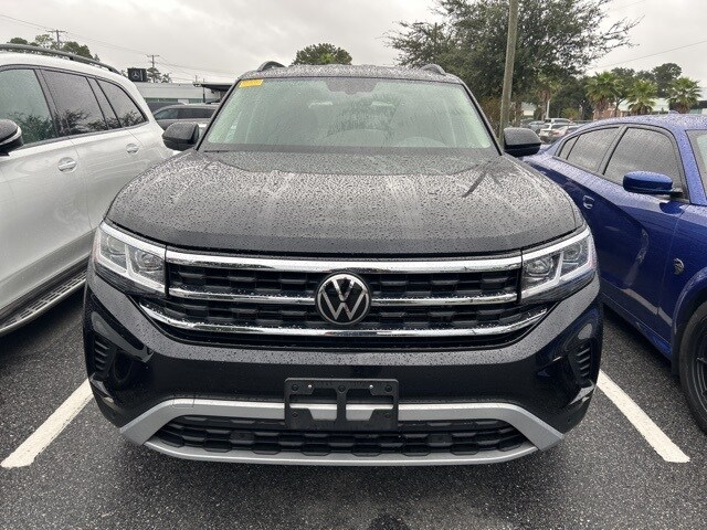 2023 Volkswagen Atlas V6 SE Technology photo 2