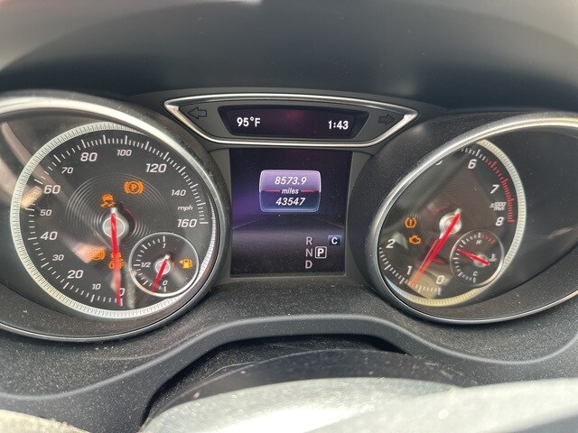 2019 Mercedes Benz GLA 250 photo 2